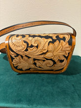 Load image into Gallery viewer, Flora and Fauna Cross Body Handbag